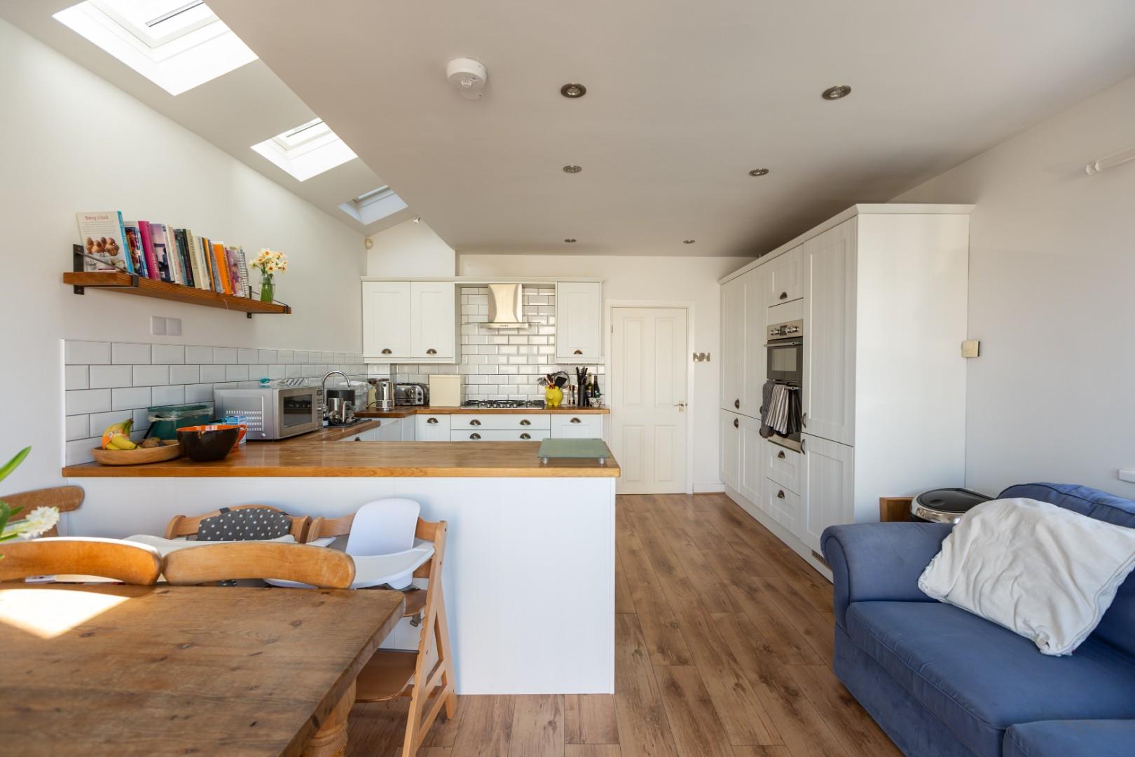 John Street, Mumbles, Swansea, SA3 4LH